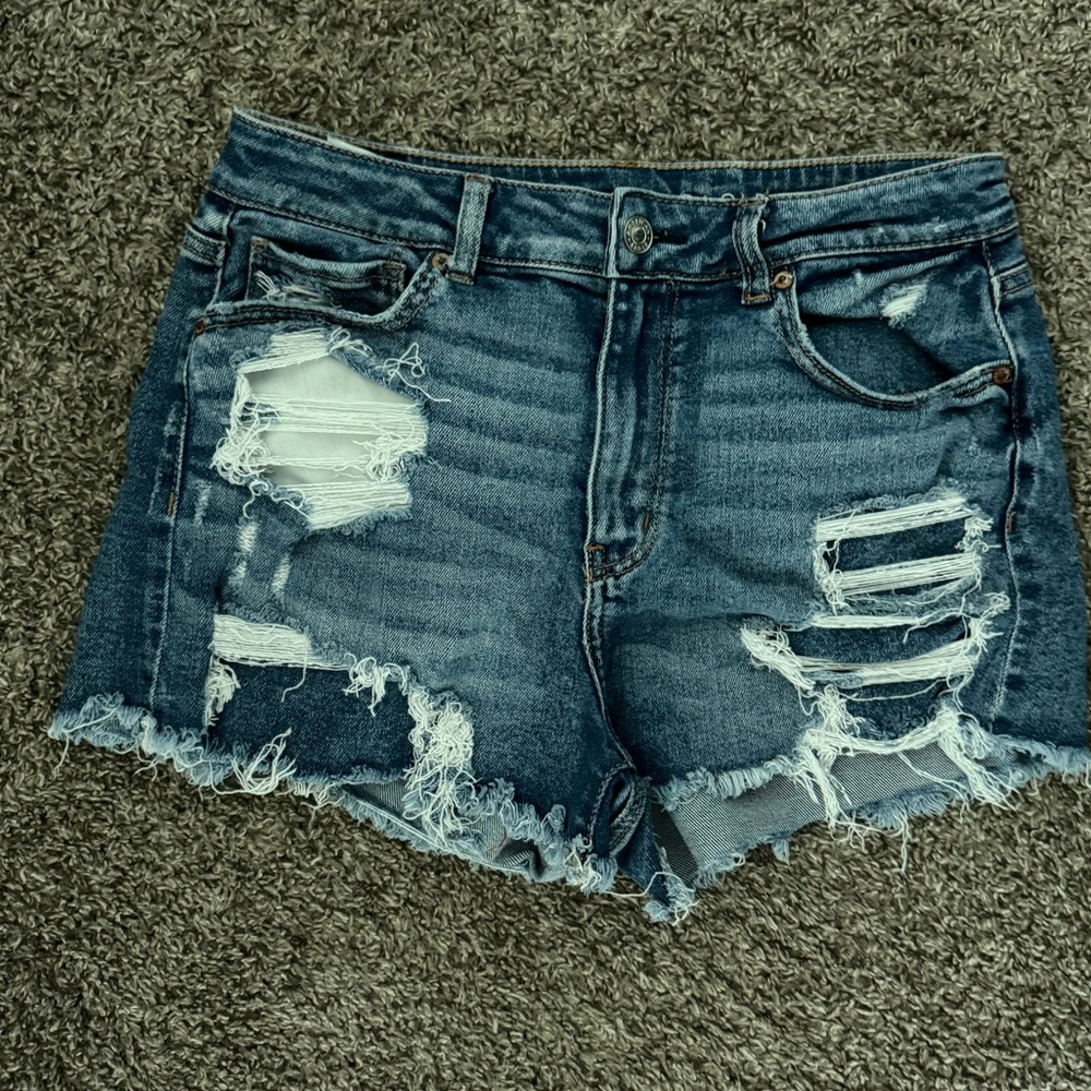 Blue ripped shorts / size: 8 / American Eagle